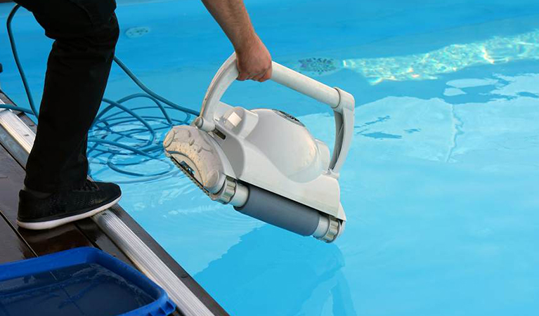 Comment fonctionne un robot électrique pour piscine-1
